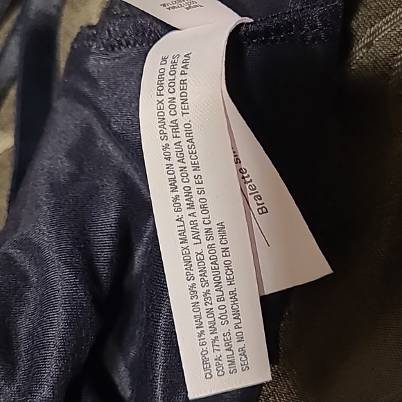 NWT Auden pullover unlined bralette, with adjustable straps, black - Picture 6 of 6